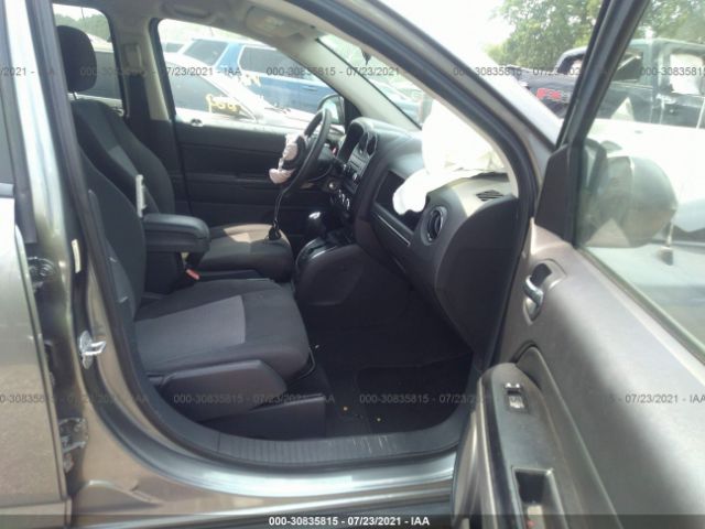 Photo 4 VIN: 1C4NJCBB0CD554171 - JEEP COMPASS 