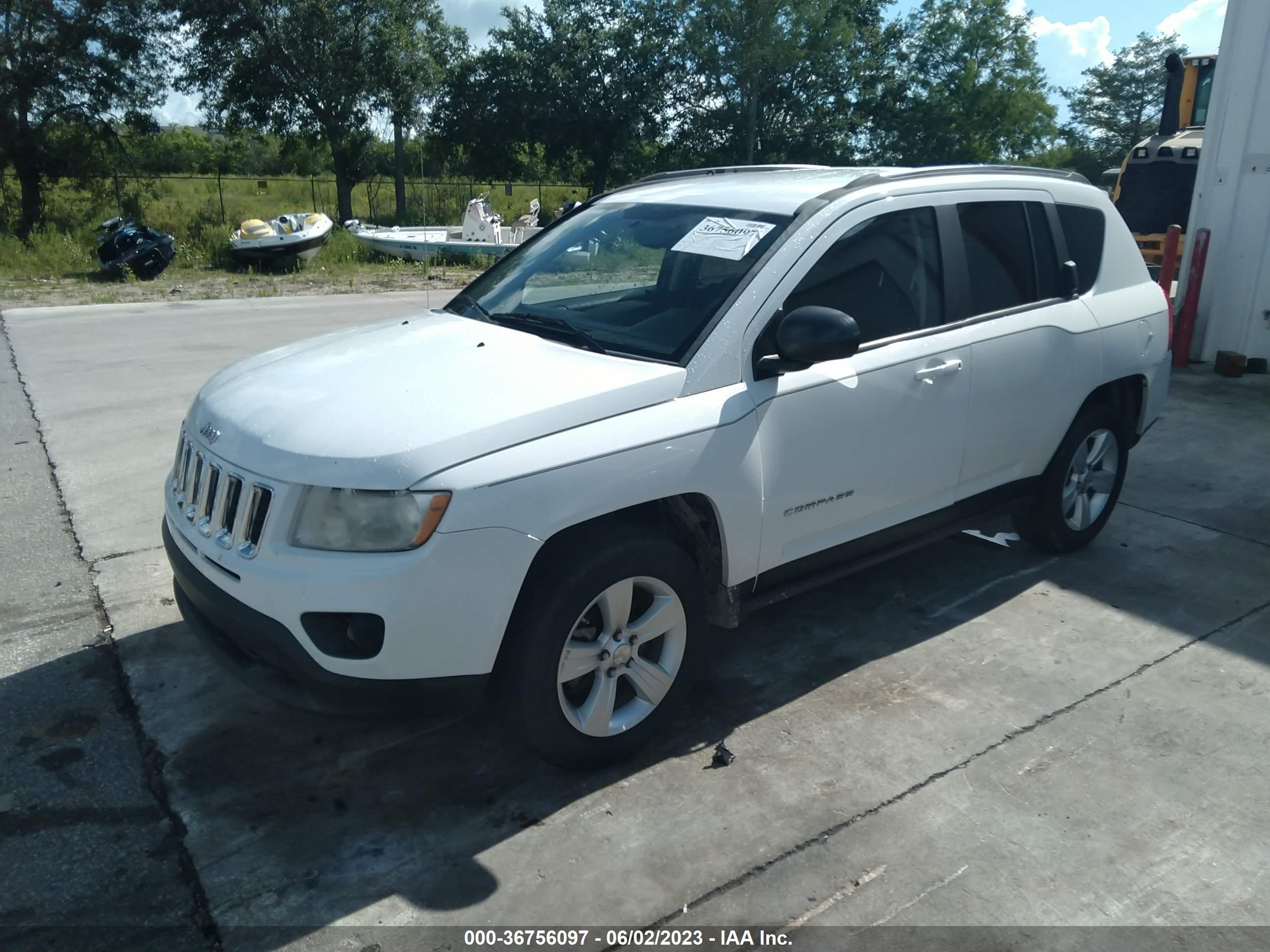 Photo 1 VIN: 1C4NJCBB0CD678005 - JEEP COMPASS 