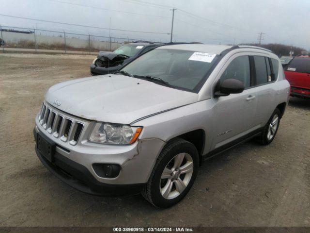 Photo 1 VIN: 1C4NJCBB0CD724643 - JEEP COMPASS 