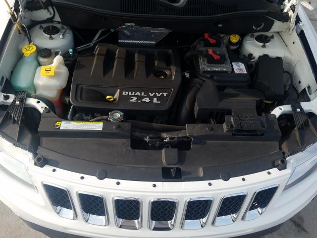 Photo 6 VIN: 1C4NJCBB0DD250713 - JEEP COMPASS SP 