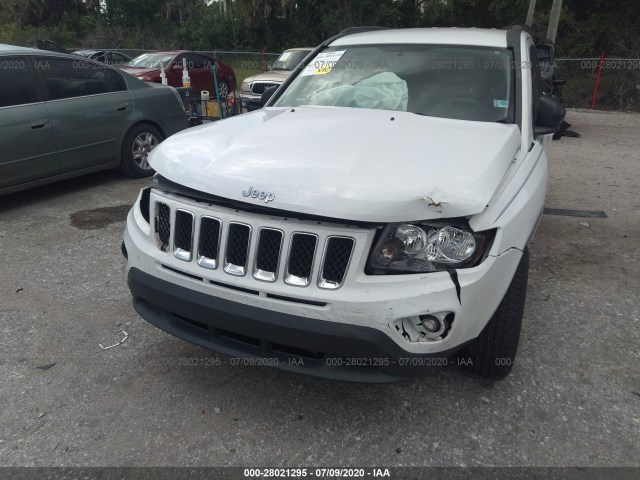 Photo 5 VIN: 1C4NJCBB0GD716905 - JEEP COMPASS 