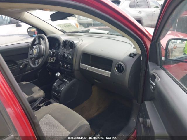 Photo 4 VIN: 1C4NJCBB0GD815711 - JEEP COMPASS 