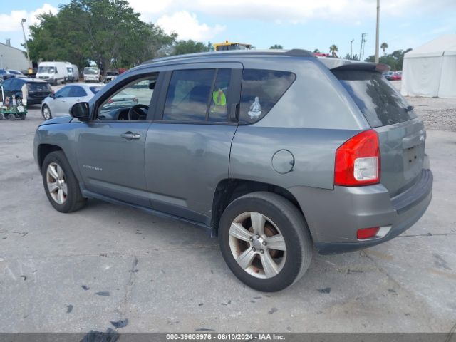 Photo 2 VIN: 1C4NJCBB2DD251054 - JEEP COMPASS 