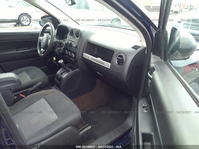 Photo 4 VIN: 1C4NJCBB2ED537908 - JEEP COMPASS 