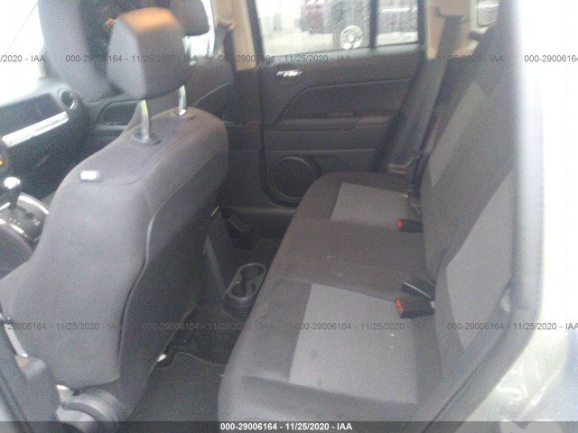 Photo 7 VIN: 1C4NJCBB2GD574444 - JEEP COMPASS 