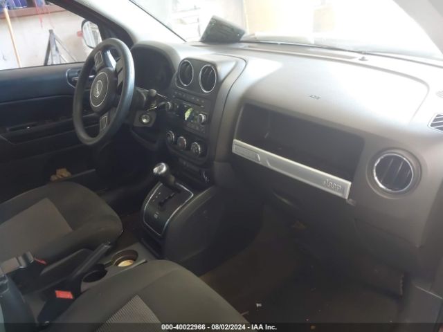 Photo 4 VIN: 1C4NJCBB2GD765104 - JEEP COMPASS 