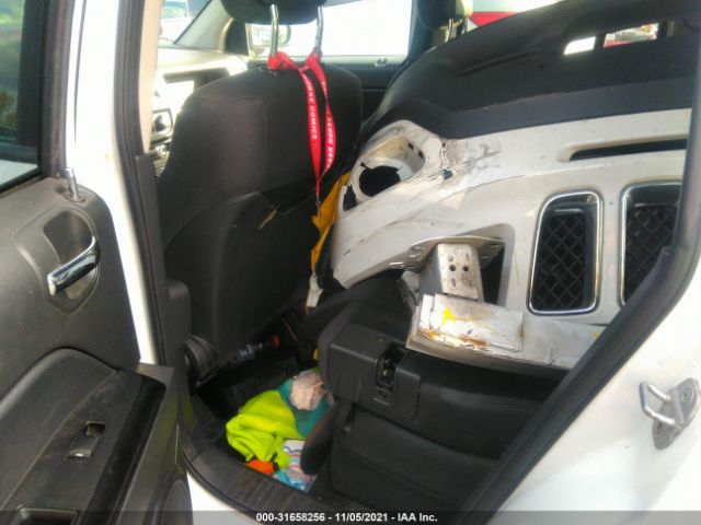 Photo 7 VIN: 1C4NJCBB5CD634856 - JEEP COMPASS 