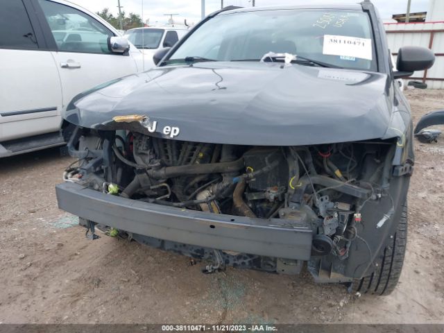 Photo 5 VIN: 1C4NJCBB5ED825910 - JEEP COMPASS 