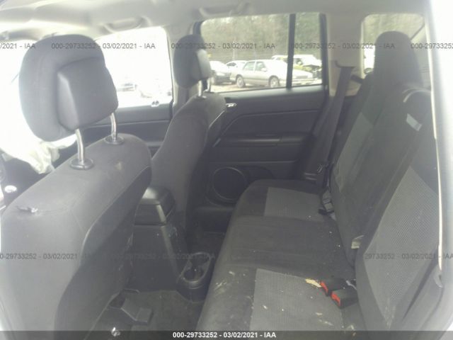 Photo 7 VIN: 1C4NJCBB5GD751780 - JEEP COMPASS 