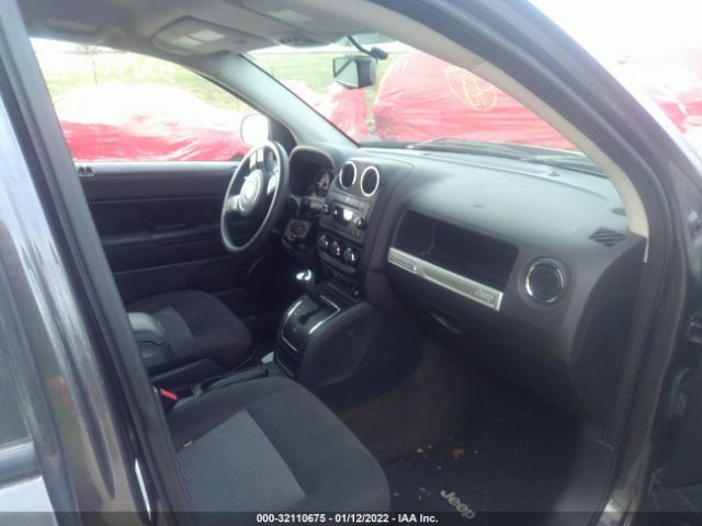 Photo 4 VIN: 1C4NJCBB6GD731330 - JEEP COMPASS 