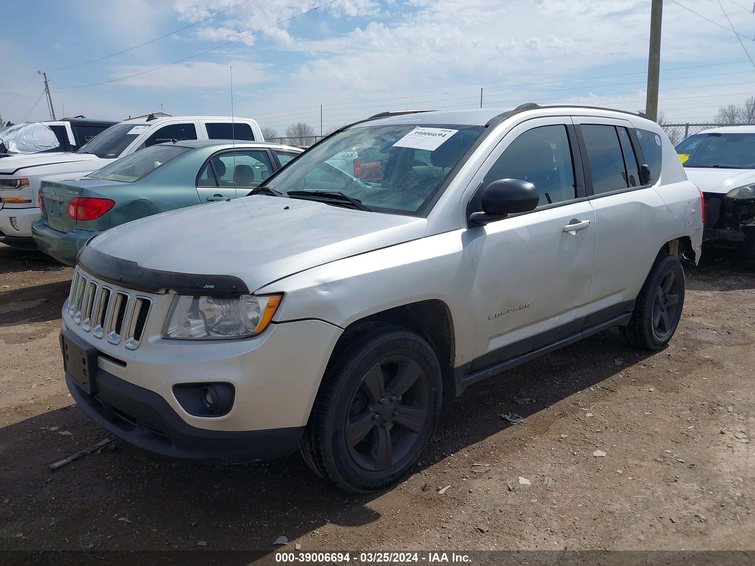 Photo 1 VIN: 1C4NJCBB7CD580363 - JEEP COMPASS 