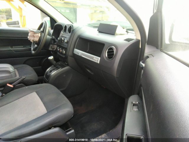 Photo 4 VIN: 1C4NJCBB7ED567048 - JEEP COMPASS 