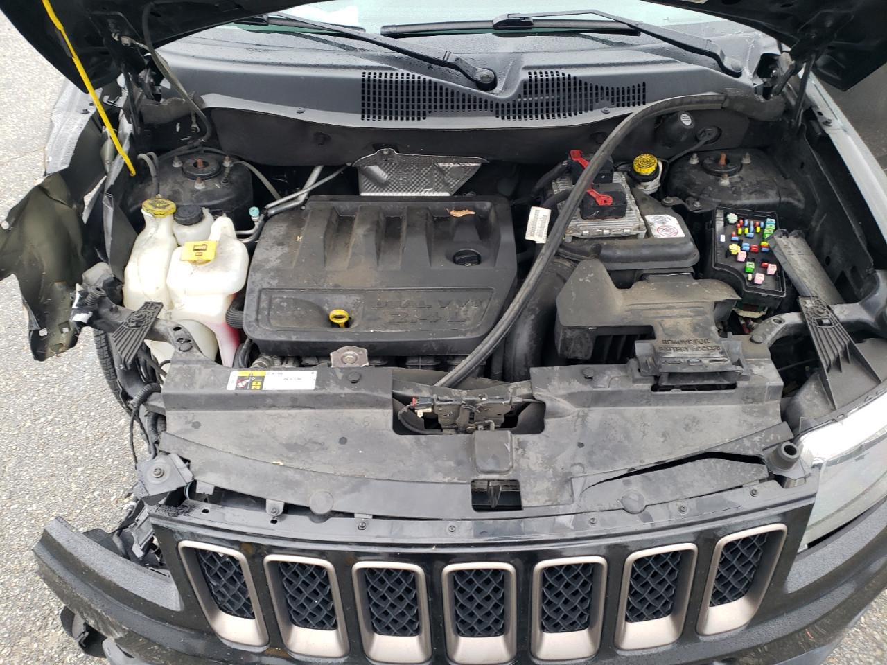 Photo 10 VIN: 1C4NJCBB8GD741289 - JEEP COMPASS 