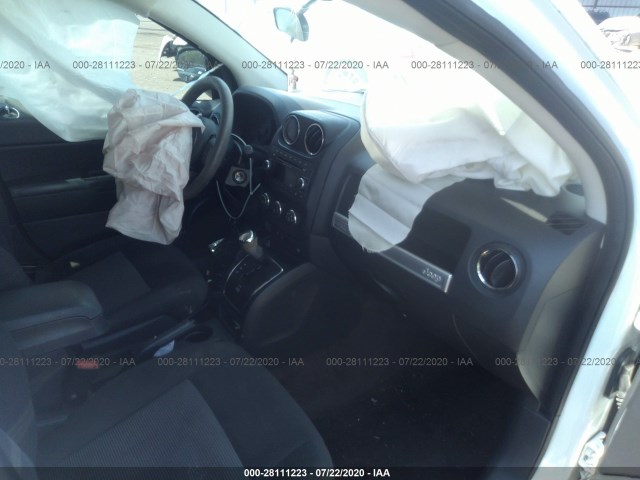 Photo 4 VIN: 1C4NJCBB9FD164898 - JEEP COMPASS 