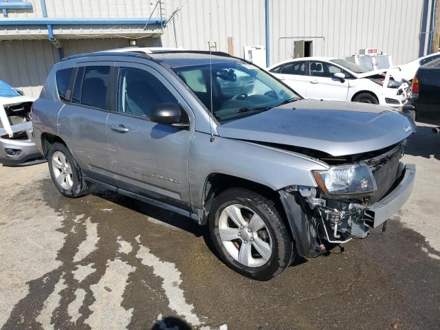 Photo 3 VIN: 1C4NJCBBXFD171343 - JEEP COMPASS 