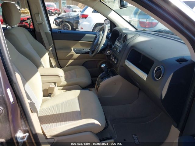 Photo 4 VIN: 1C4NJCBBXFD171858 - JEEP COMPASS 