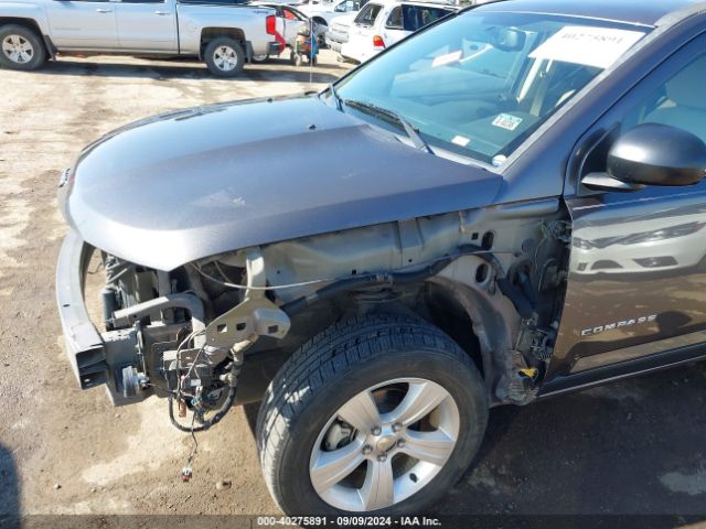 Photo 5 VIN: 1C4NJCBBXFD171858 - JEEP COMPASS 