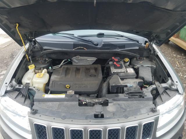 Photo 6 VIN: 1C4NJCCBXCD666782 - JEEP COMPASS LI 