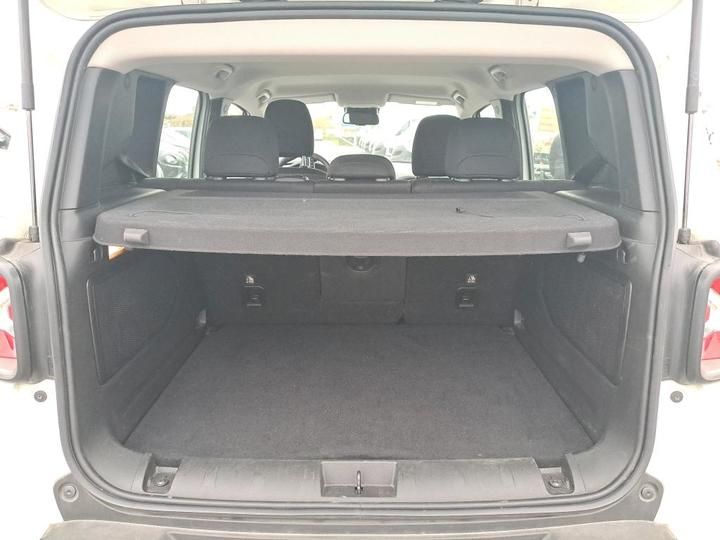 Photo 6 VIN: 1C4NJCDS6MPN03903 - 12 JEEP RENEGADE 