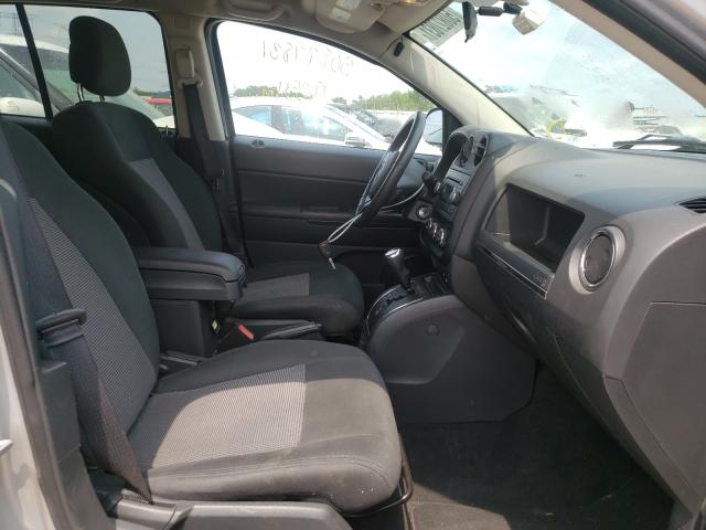 Photo 4 VIN: 1C4NJCEA1DD102802 - JEEP COMPASS LA 