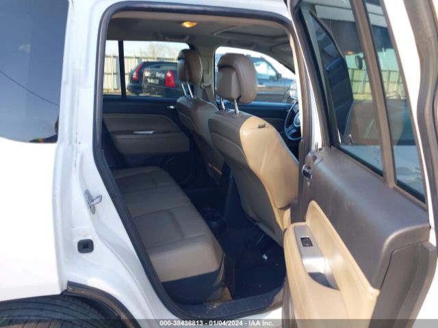 Photo 7 VIN: 1C4NJCEA1ED681646 - JEEP COMPASS 