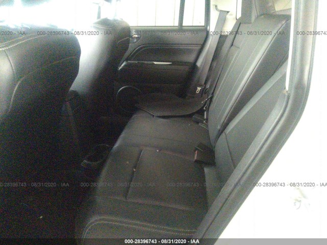 Photo 7 VIN: 1C4NJCEA1GD716401 - JEEP COMPASS 