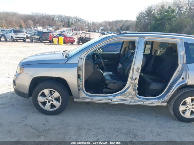 Photo 5 VIN: 1C4NJCEA1HD206678 - JEEP COMPASS 