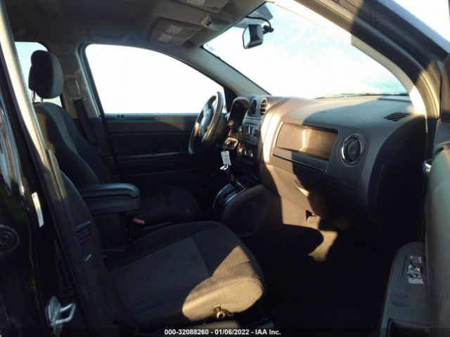 Photo 4 VIN: 1C4NJCEA2DD122315 - JEEP COMPASS 