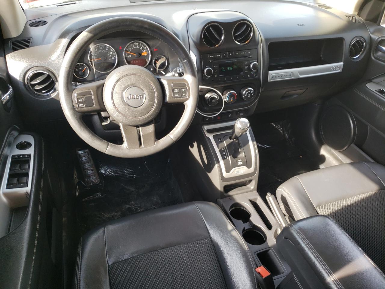 Photo 7 VIN: 1C4NJCEA2ED603800 - JEEP COMPASS 