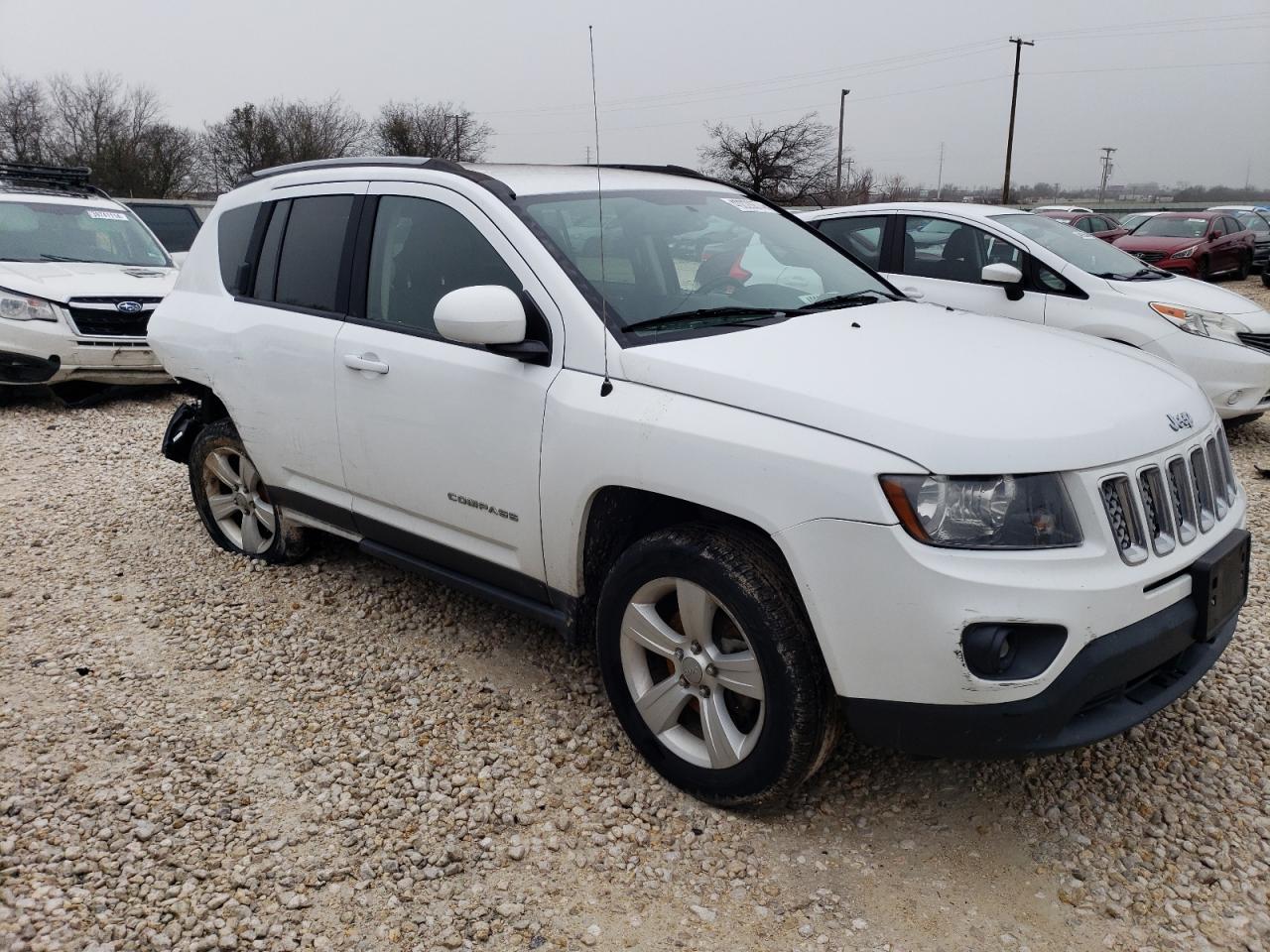 Photo 3 VIN: 1C4NJCEA2GD648254 - JEEP COMPASS 