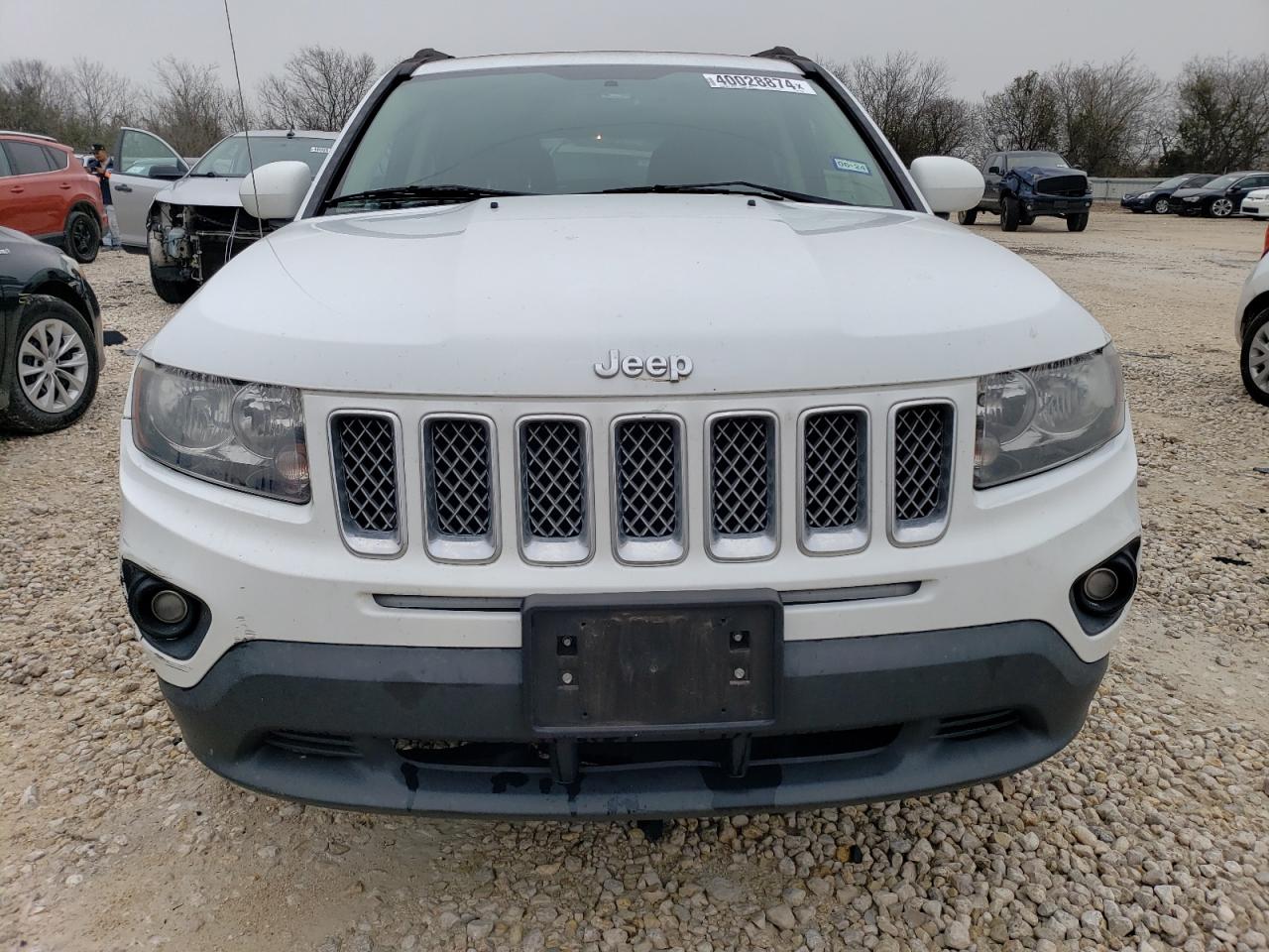 Photo 4 VIN: 1C4NJCEA2GD648254 - JEEP COMPASS 