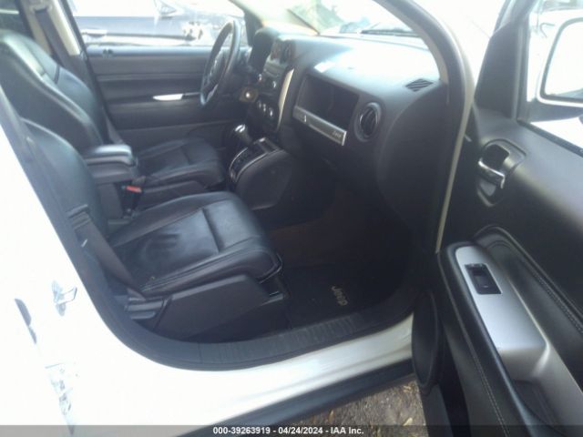 Photo 4 VIN: 1C4NJCEA2GD720330 - JEEP COMPASS 