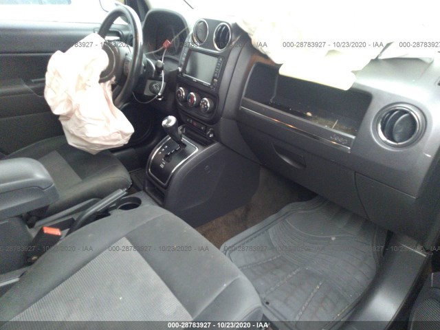 Photo 4 VIN: 1C4NJCEA4DD205311 - JEEP COMPASS 