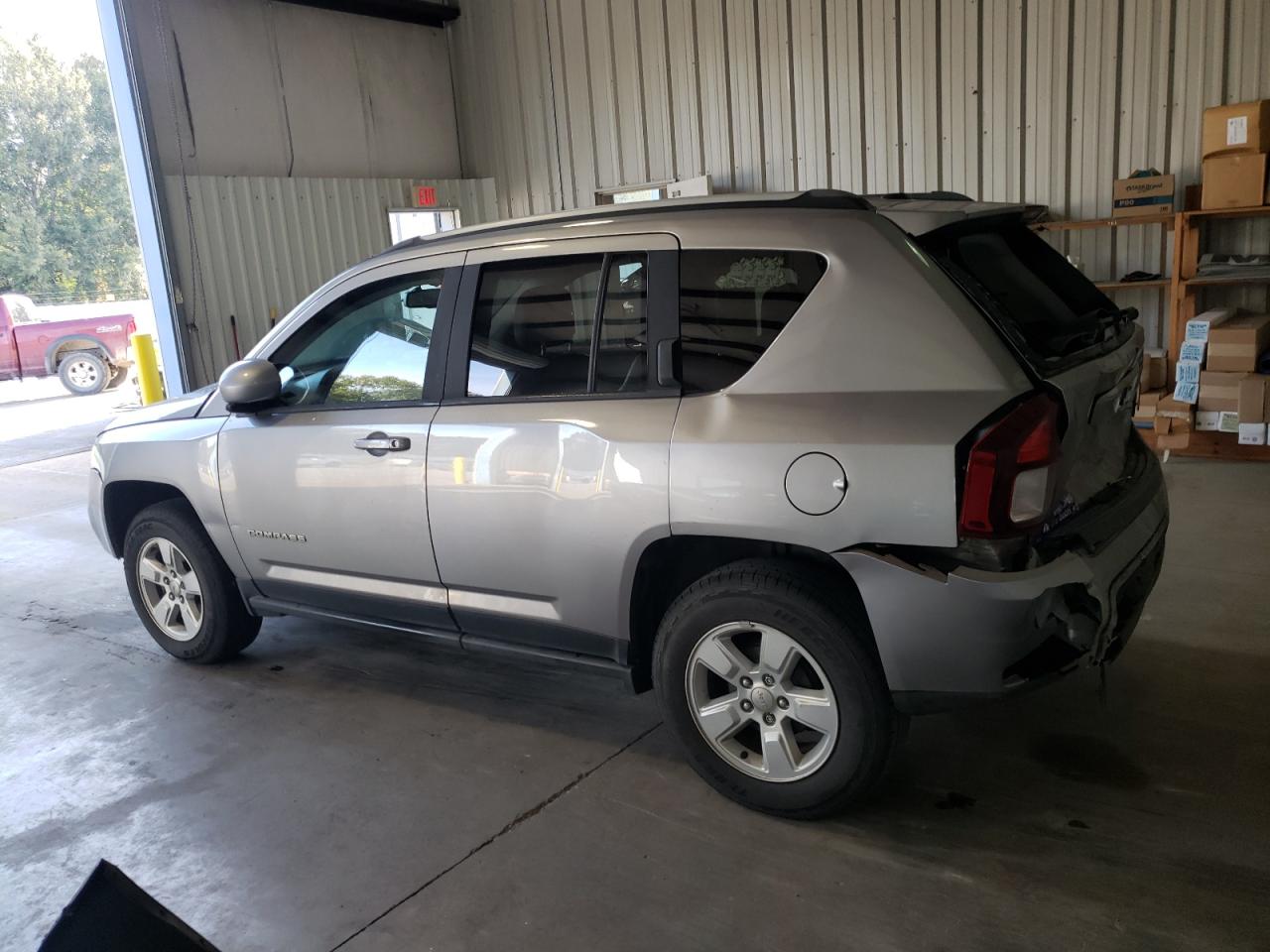 Photo 1 VIN: 1C4NJCEA4GD734343 - JEEP COMPASS 