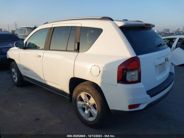 Photo 2 VIN: 1C4NJCEA4GD783350 - JEEP COMPASS 