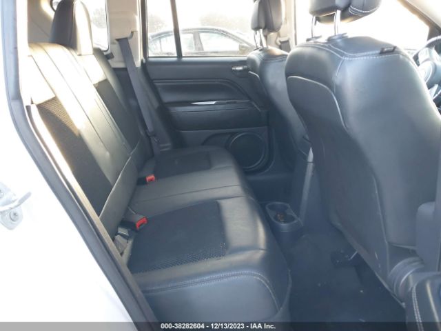 Photo 7 VIN: 1C4NJCEA4GD783350 - JEEP COMPASS 