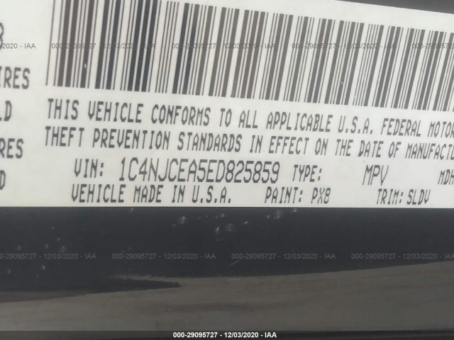 Photo 8 VIN: 1C4NJCEA5ED825859 - JEEP COMPASS 