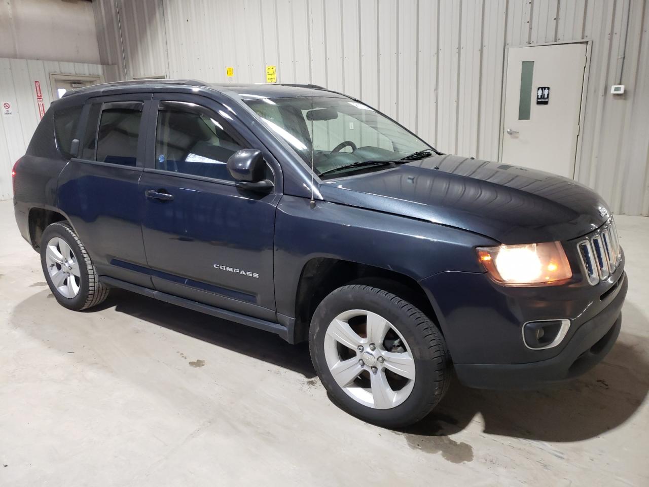 Photo 3 VIN: 1C4NJCEA5FD126491 - JEEP COMPASS 