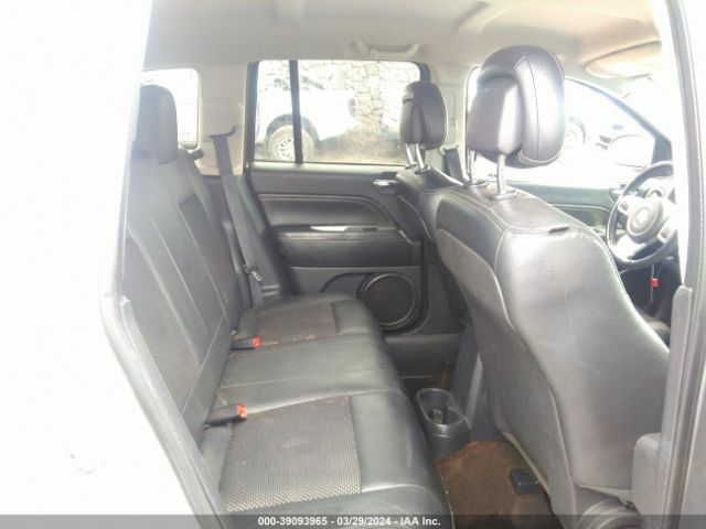 Photo 7 VIN: 1C4NJCEA5GD640858 - JEEP COMPASS 