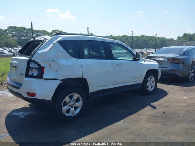 Photo 3 VIN: 1C4NJCEA5GD665632 - JEEP COMPASS 