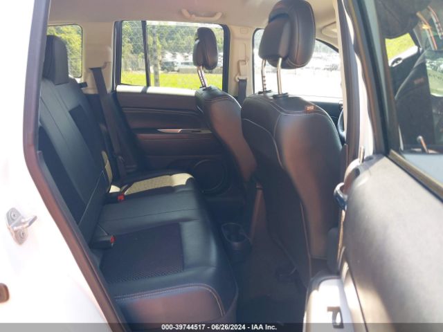 Photo 7 VIN: 1C4NJCEA5GD665632 - JEEP COMPASS 