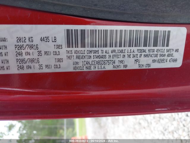 Photo 8 VIN: 1C4NJCEA8GD675734 - JEEP COMPASS 