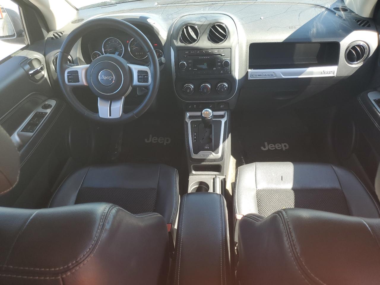 Photo 7 VIN: 1C4NJCEA8HD115567 - JEEP COMPASS 