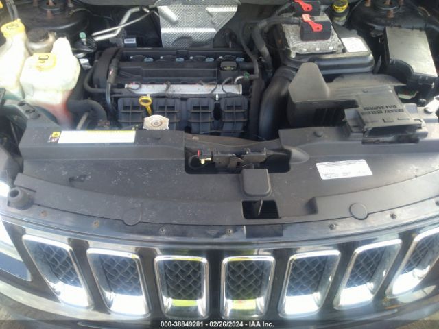 Photo 9 VIN: 1C4NJCEAXCD589772 - JEEP COMPASS 