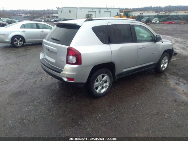 Photo 3 VIN: 1C4NJCEAXED619193 - JEEP COMPASS 