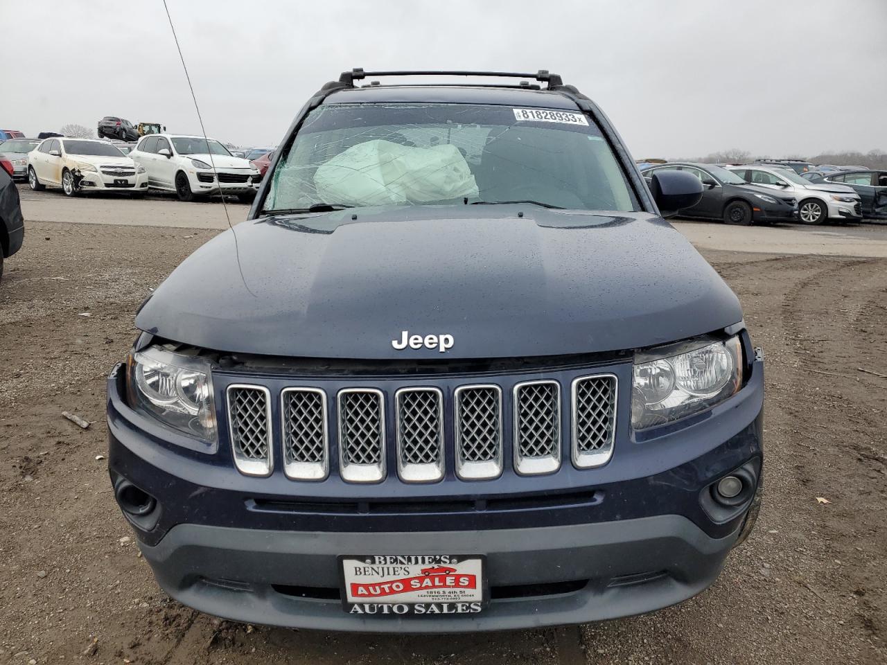 Photo 4 VIN: 1C4NJCEAXED650458 - JEEP COMPASS 