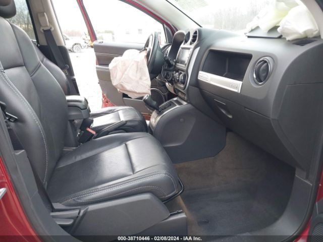 Photo 4 VIN: 1C4NJCEAXHD141412 - JEEP COMPASS 