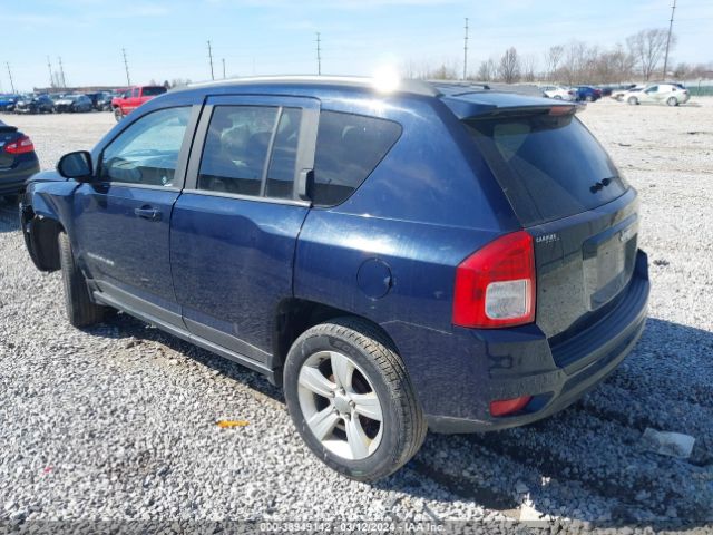 Photo 2 VIN: 1C4NJCEB0DD213561 - JEEP COMPASS 