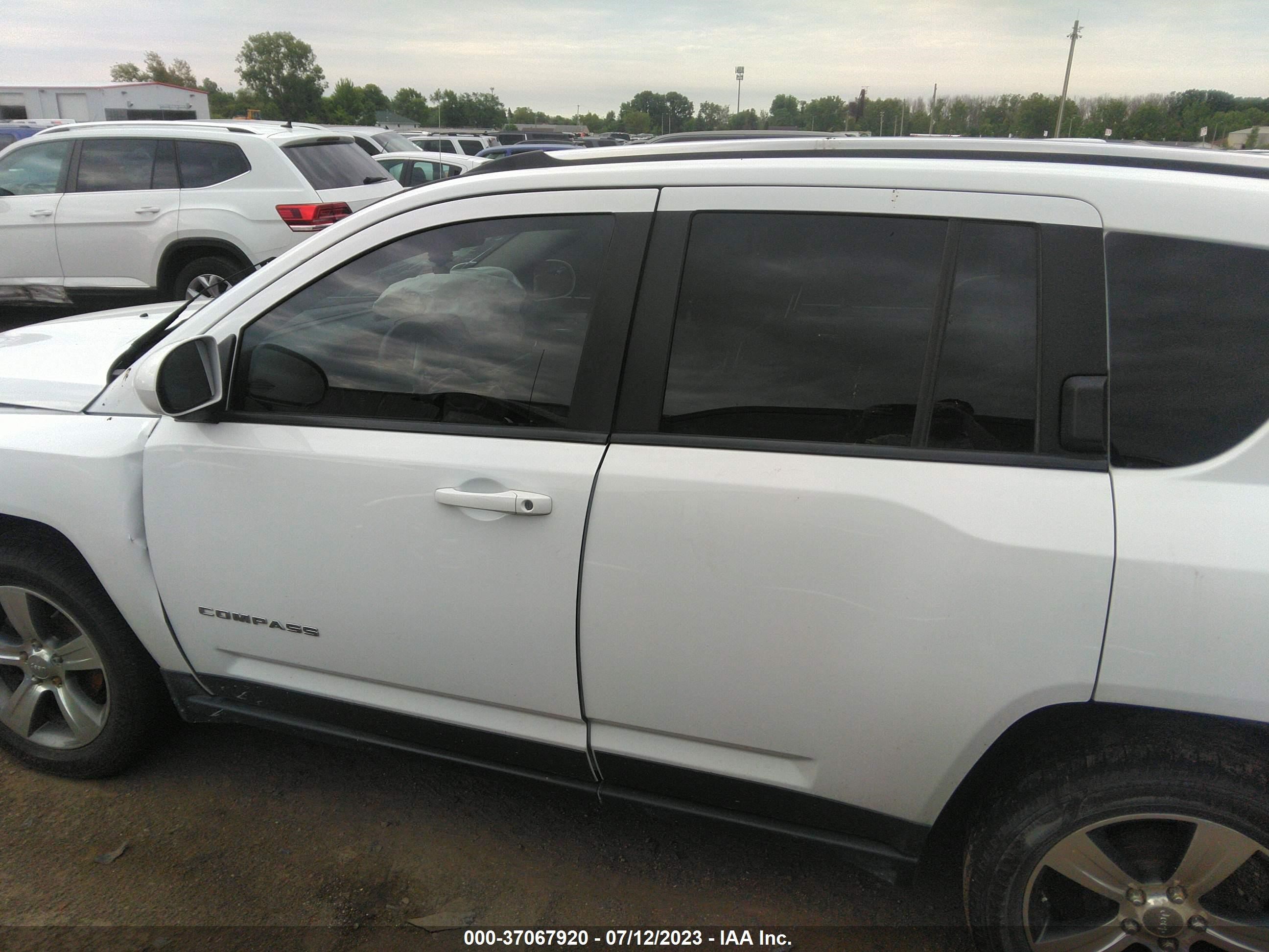 Photo 14 VIN: 1C4NJCEB0HD199005 - JEEP COMPASS 