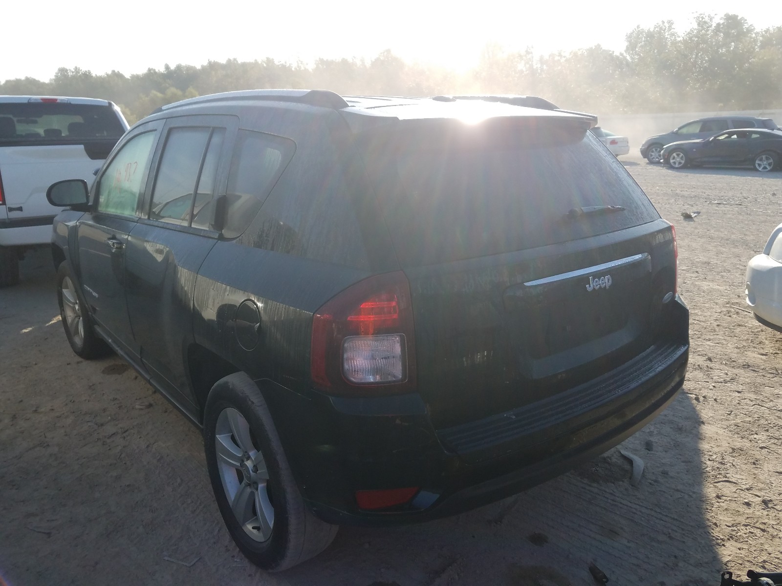 Photo 2 VIN: 1C4NJCEB1ED890815 - JEEP COMPASS 